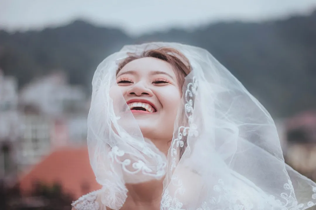 网红美甲色彩搭配原理与私人定制服务流程详解